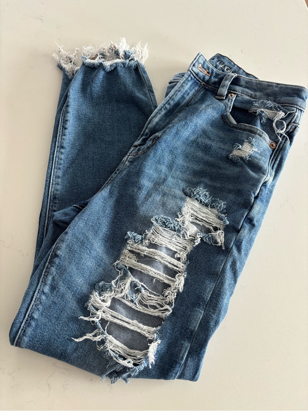 American Eagle Highest Rise Mom Jean Distressed - Size 8 long